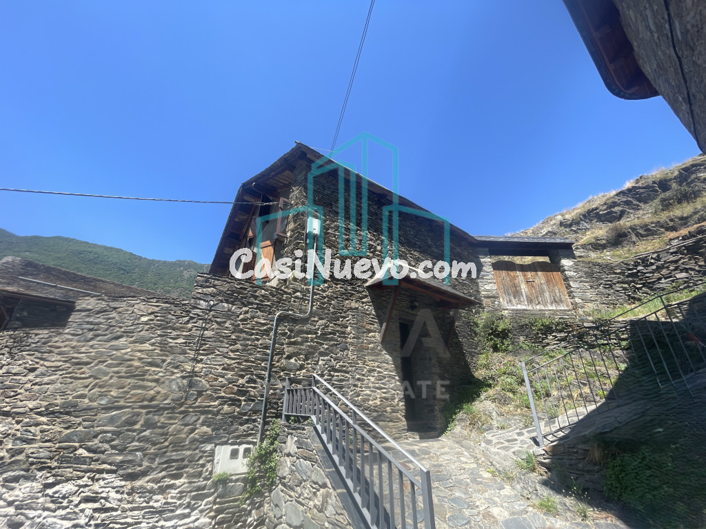 Casa-Chalet en Venta en Lladros Lleida