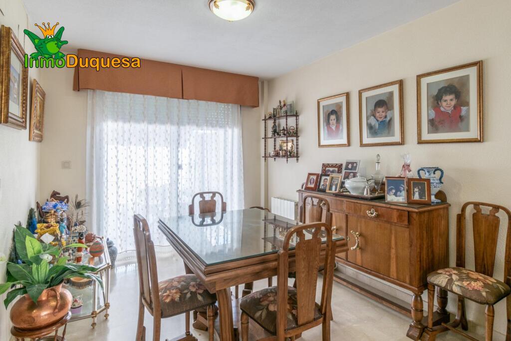 Casa adosada en la entrada de Ogijares (Junto al PTS) - foto 6