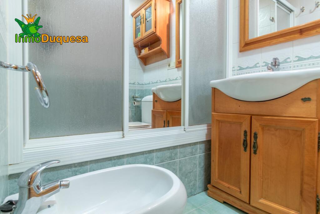 Casa adosada en la entrada de Ogijares (Junto al PTS) - foto 29