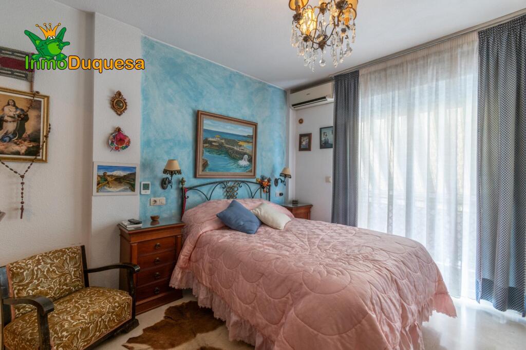 Casa adosada en la entrada de Ogijares (Junto al PTS) - foto 33