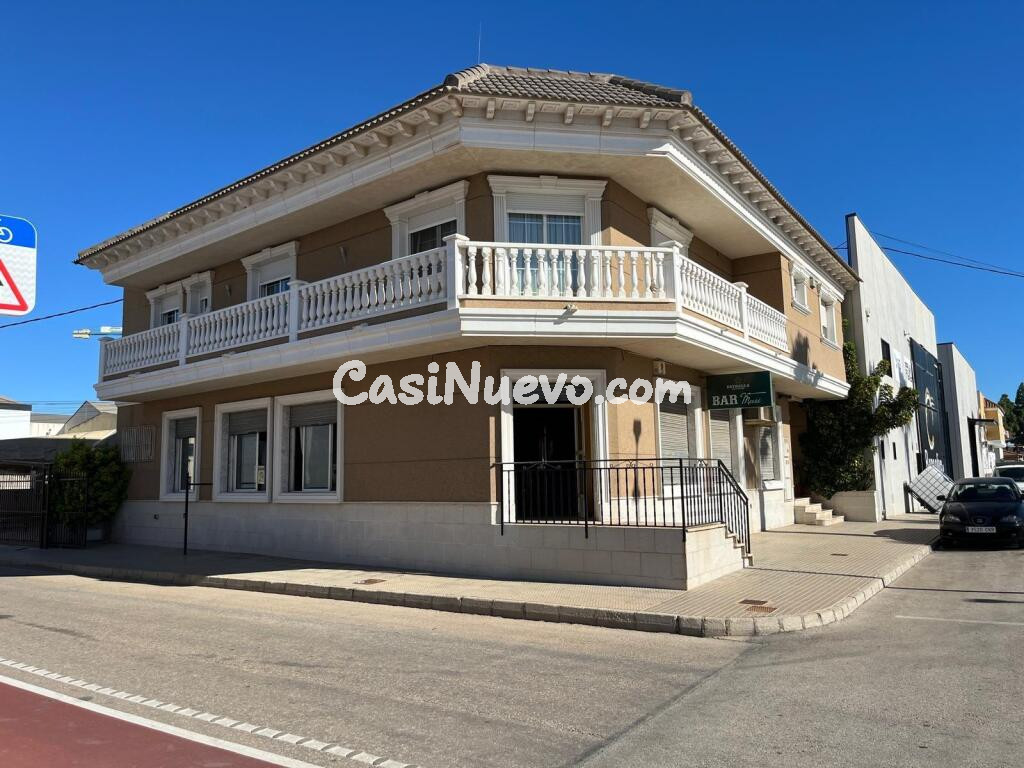 Casa y restaurante en venta en Benejuzar