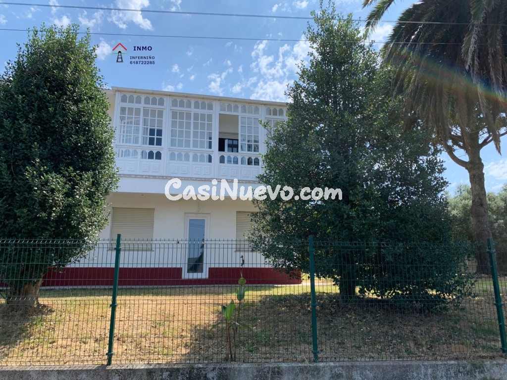 Casa-Chalet en Venta en Naron La Coruña Ref: 437957
