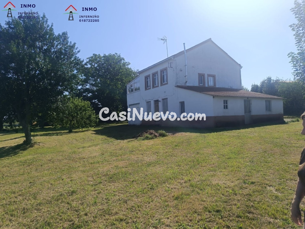 Casa-Chalet en Venta en A Coruña La Coruña Ref: 437966