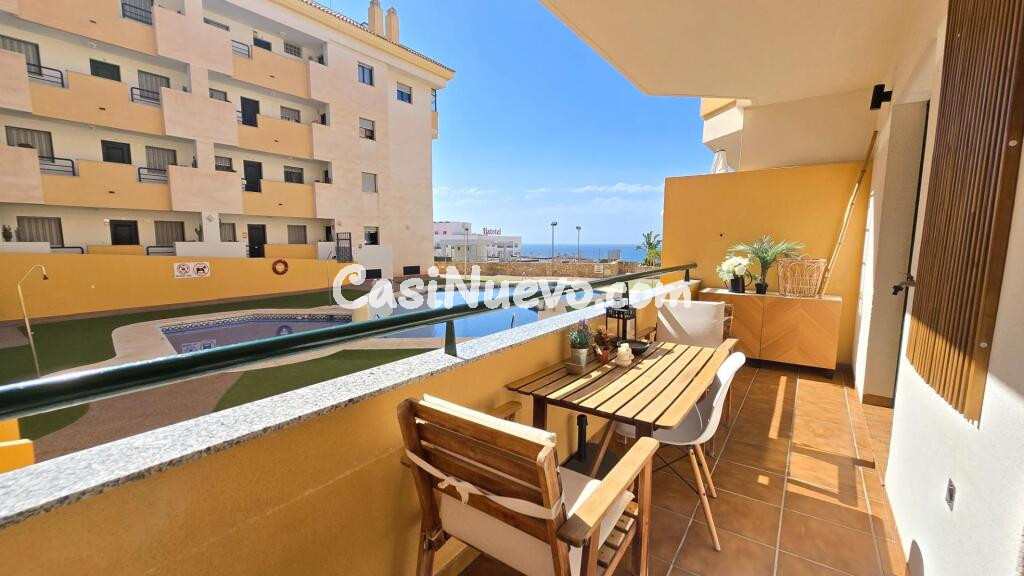 Piso de 1 dormitorio con vistas al mar en Torrequebrada, a solo 300 metros de la playa