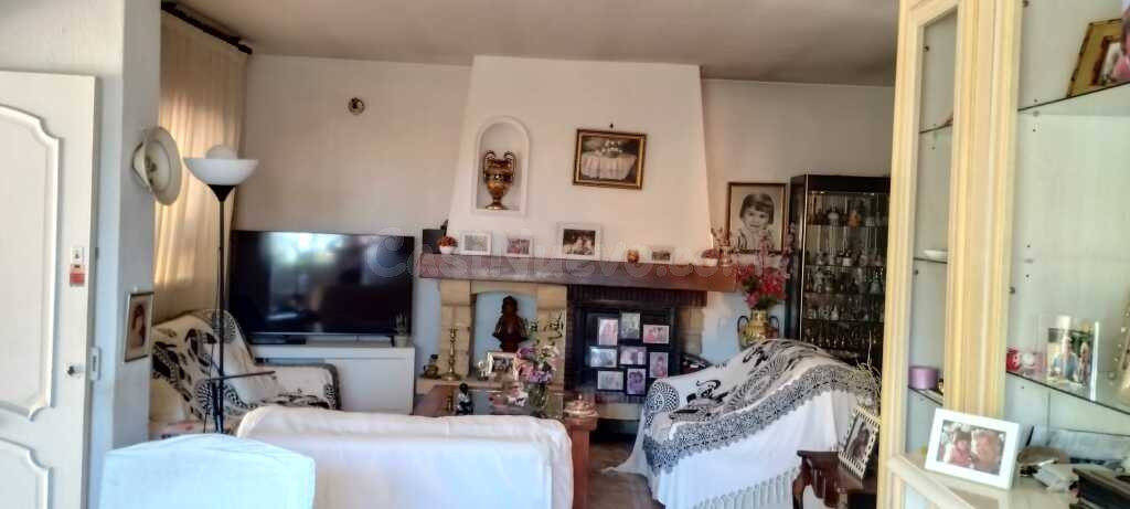 Casa-Chalet en Venta en Rincon De La Victoria Málaga - foto 4