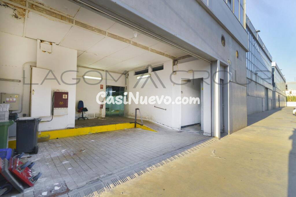 Nave Industrial Moderna y Totalmente Equipada en Venta – Ubicación Estratégica en Sant Feliu de Llobregat