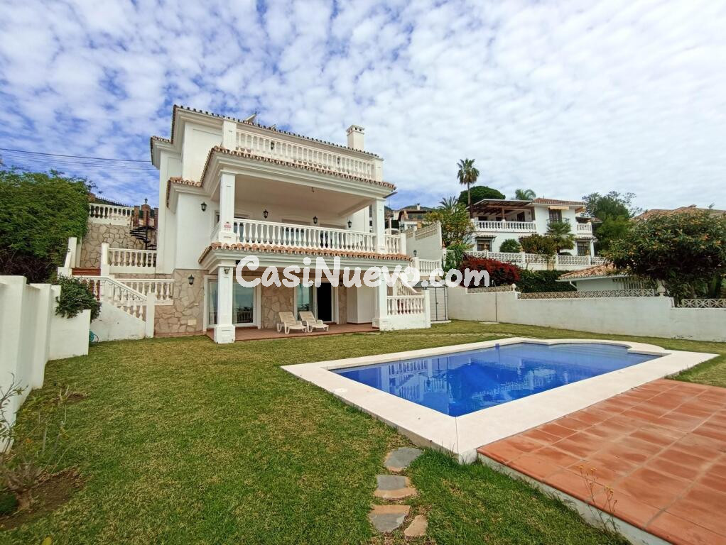 FANTASTICA VILLA EN ZONA BAJA DE LA CAPELLANIA CON PISCINA Y APARTAMENTO INDENDIENTE