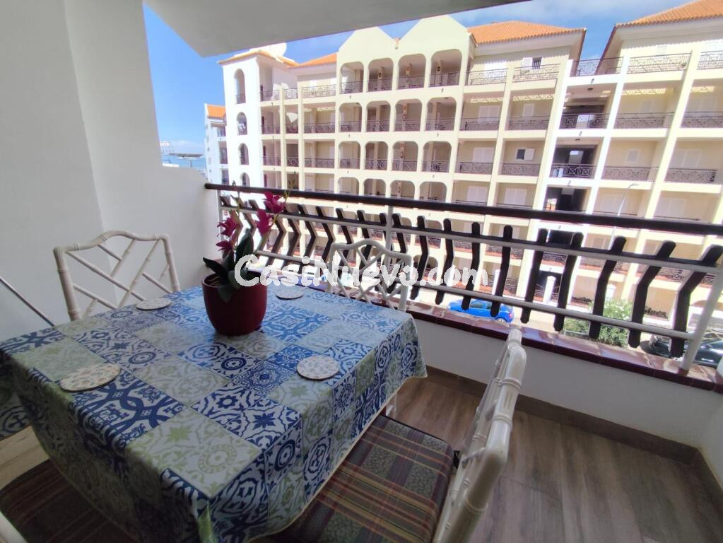 Encantador Apartamento en Los Cristianos con Licencia Vacacional – Ideal para Inversión