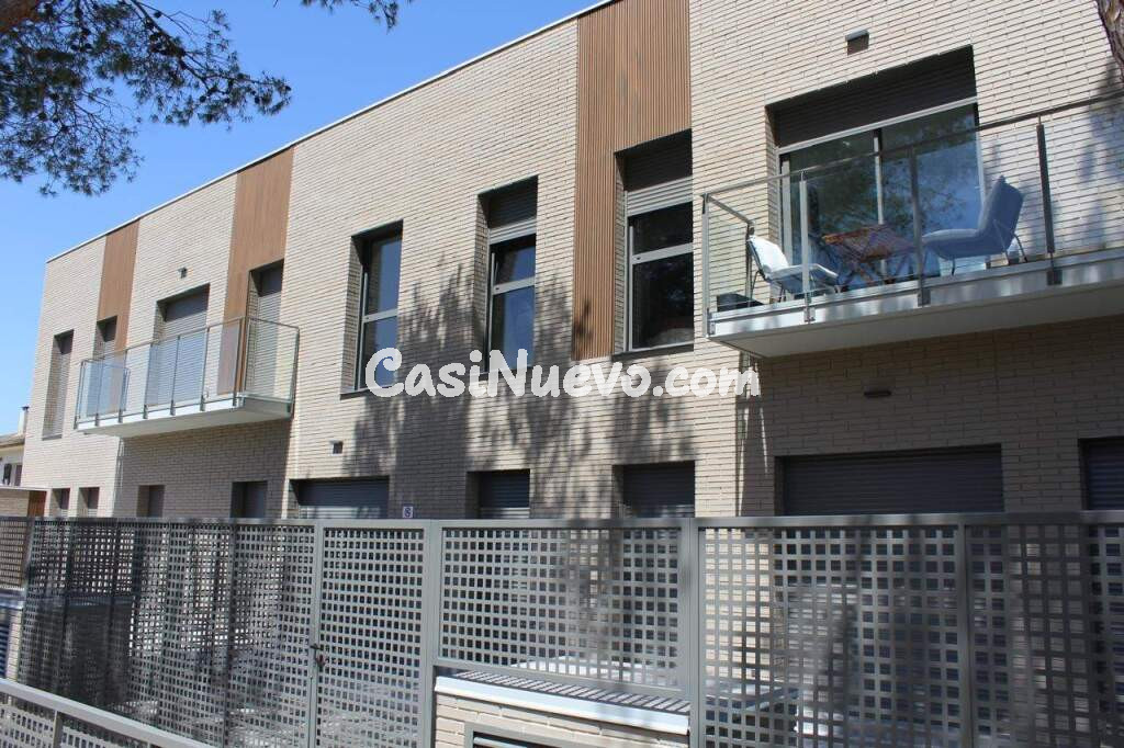 Último Dúplex de obra nueva con zona comunitaria con piscina, parking y trastero. Entrega inmediata!