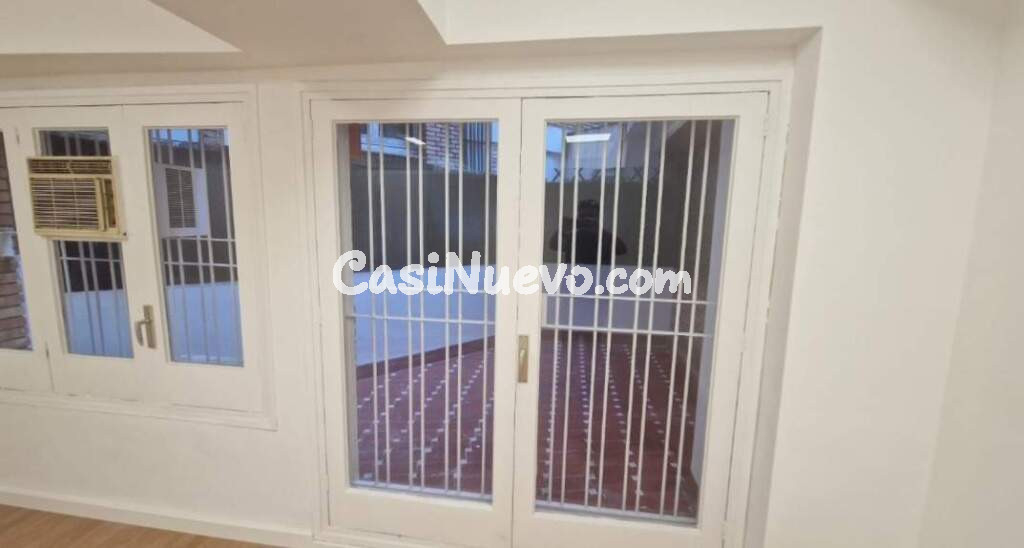 Oficina en venta en Ronda General Mitre.