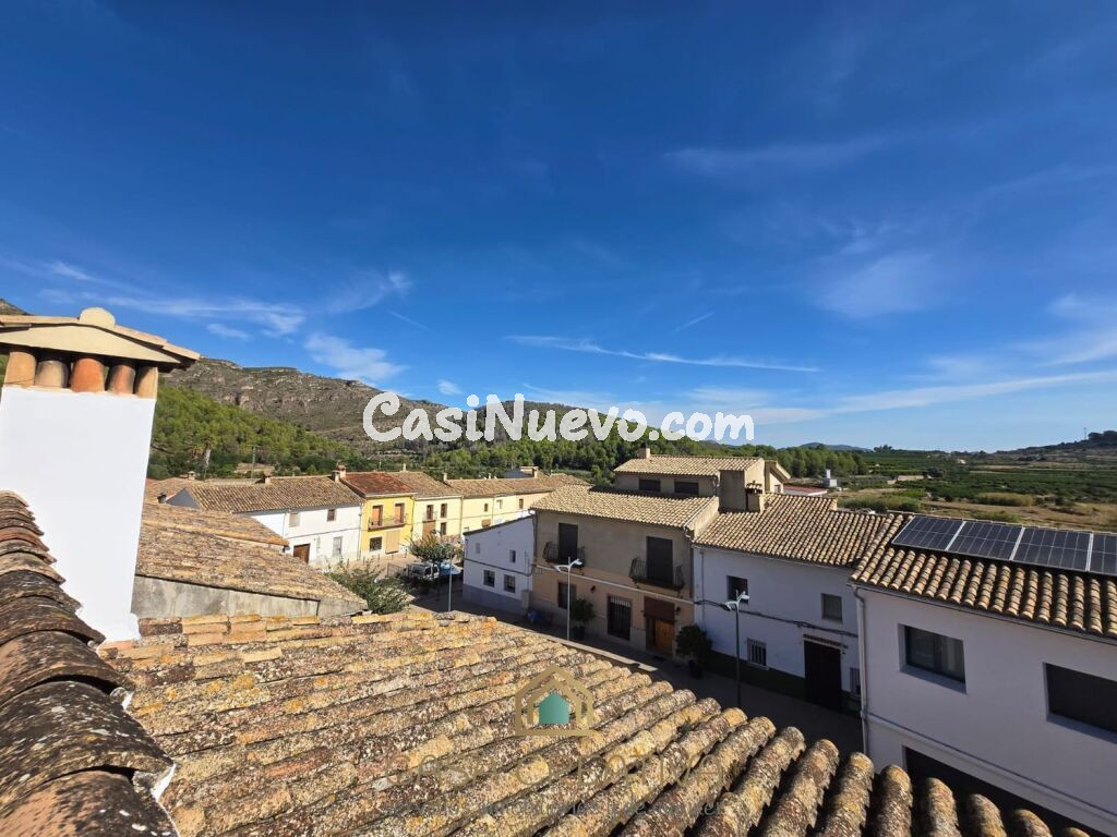ESPECTACULAR VIVIENDA REFORMADA CON VISTAS A LA MONTAÑA