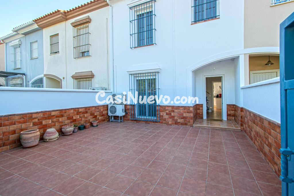 Preciosa casa en Utrera, en la zona de La Mulata-Constelaciones!!!!