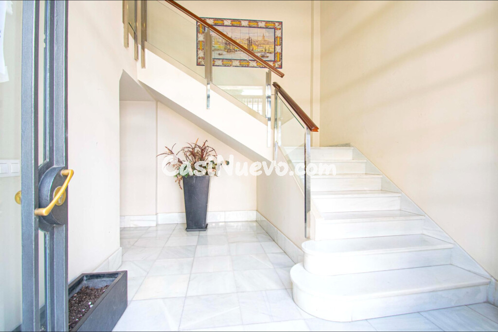 PISO EN VENTA EN PLENO CORAZÓN DE TRIANA