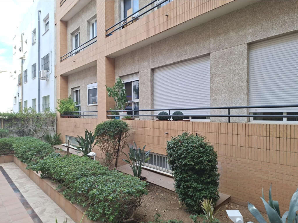 LOCAL COMERCIAL EN CALLE FERNÁNDEZ DE RIBERA - foto 3