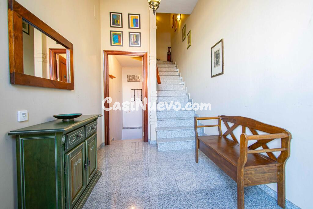 Chalet adosado en Bormujos