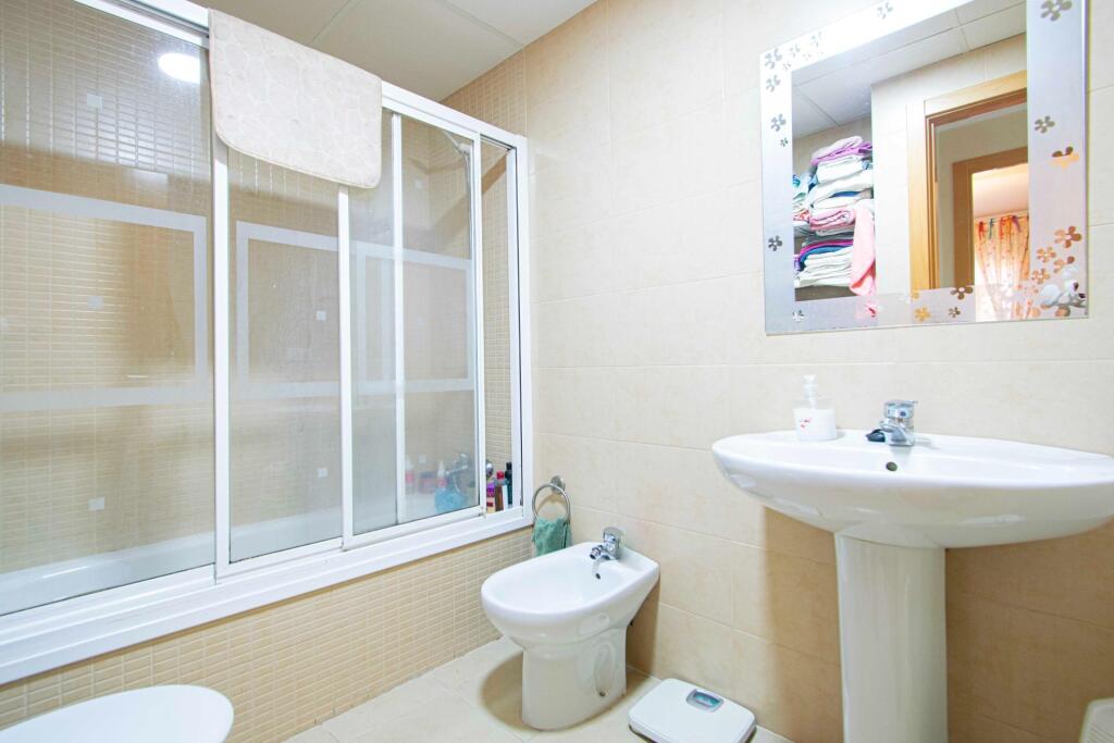 Gran casa adosada en Montequinto, con sótano, buhardilla y e - foto 25