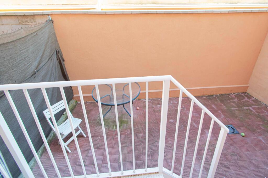 Gran casa adosada en Montequinto, con sótano, buhardilla y e - foto 26