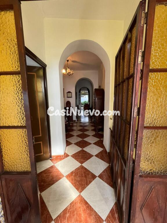 Gran casa en Pilas, junto Plaza Nuestra Señora del Rocío!!!