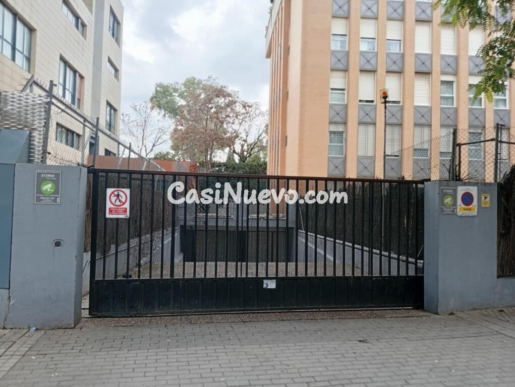 Plaza de garaje en venta en Avenida de Jerez!!!