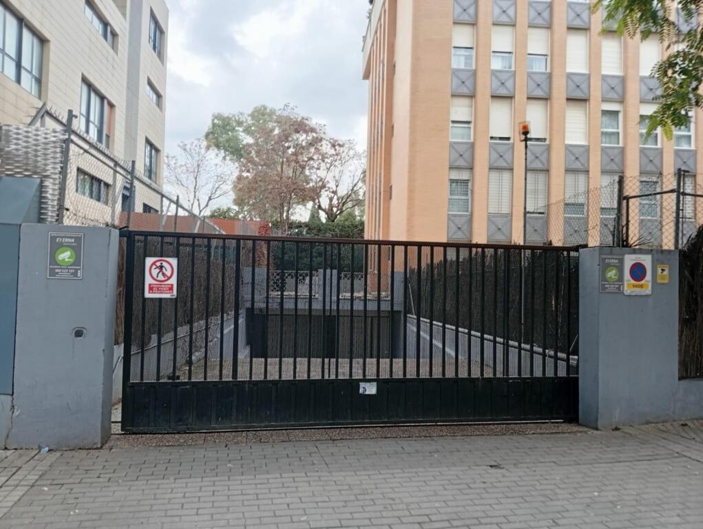 Plaza de garaje en venta en Avenida de Jerez!!!
