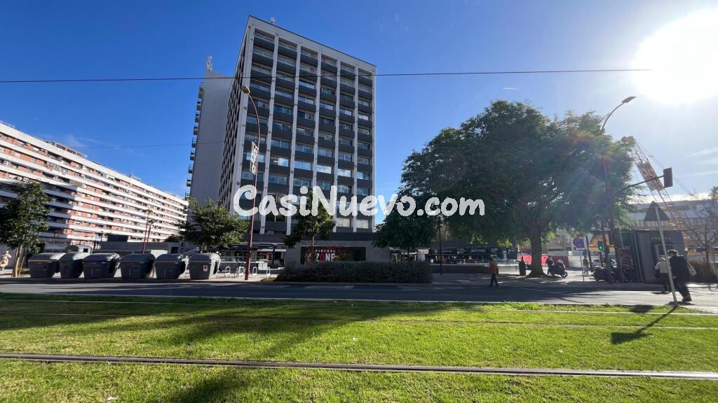 Local en venta en Avda San Francisco Javier, Sevilla 2