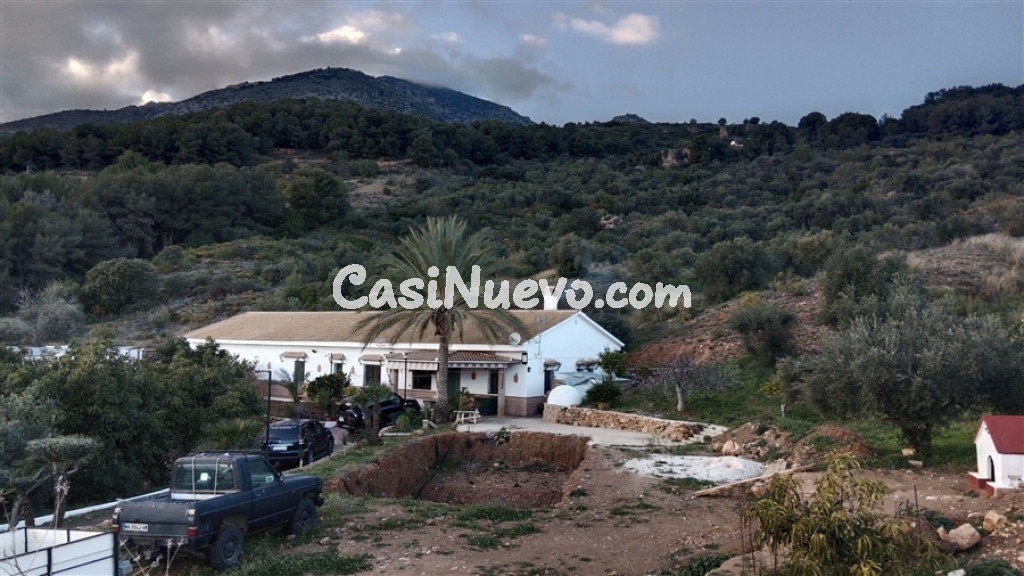 Casa de campo-Masía en Venta en Casarabonela Málaga