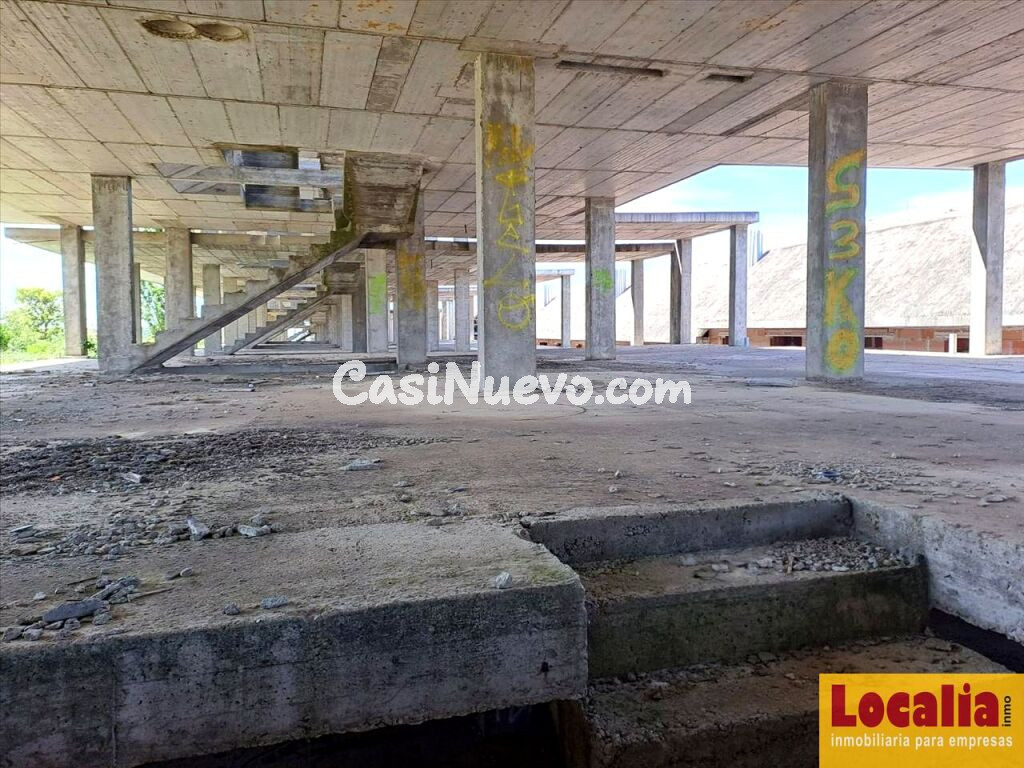 Obra parada de 73 viviendas en Valdefresno, León - foto 9