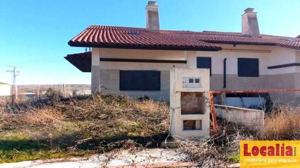 Oportunidad de inversión: obra parada 2 chalets