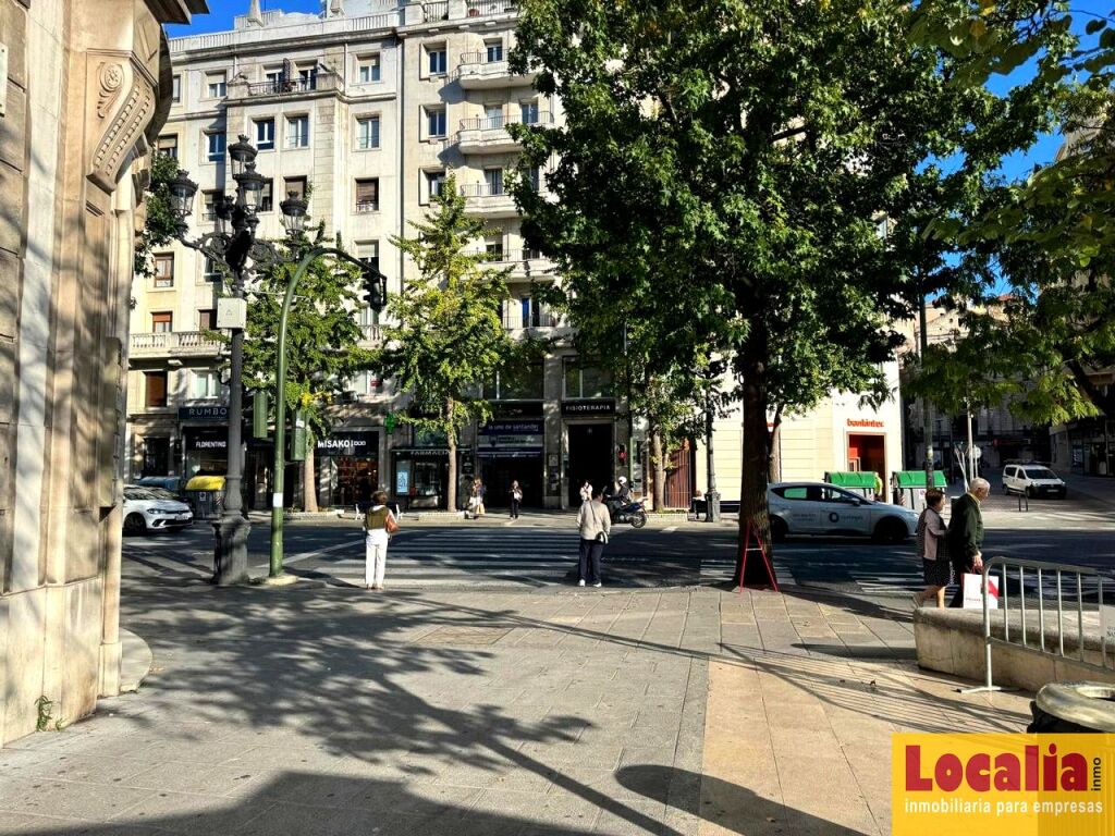 Céntrico local comercial de 100 metros, Santander - foto 5