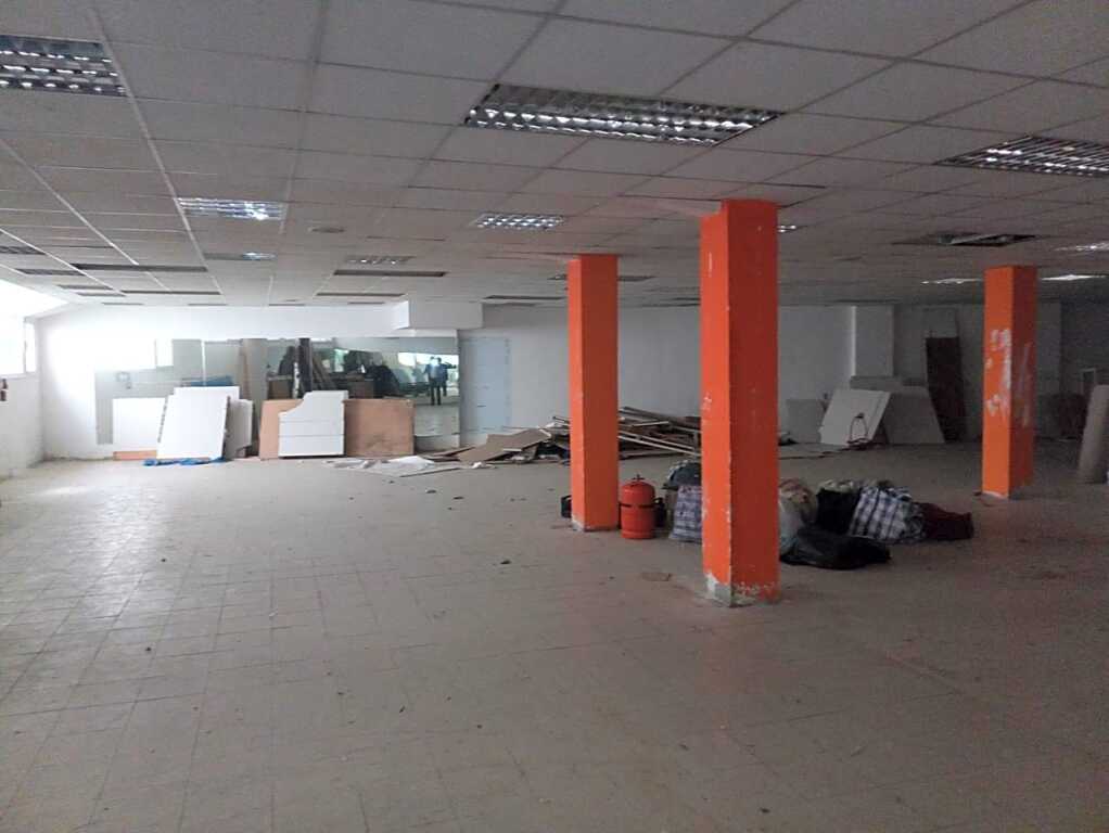 Local céntrico para tu negocio en Santander - foto 2