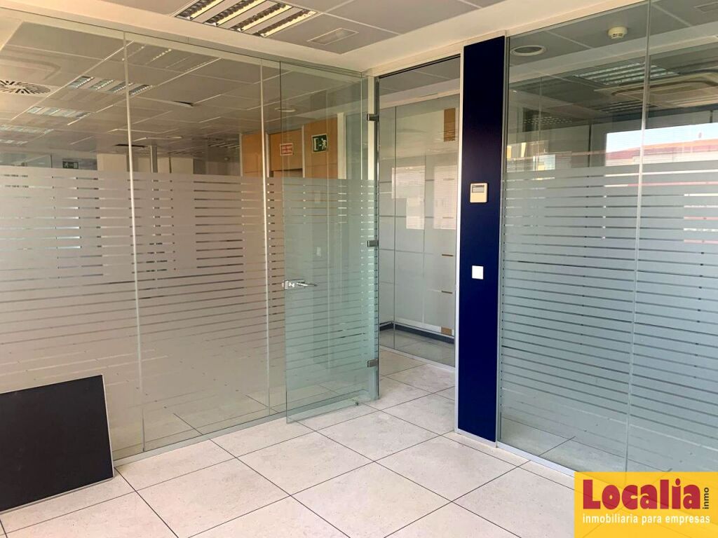 Amplia oficina de 380 metros en Valladolid