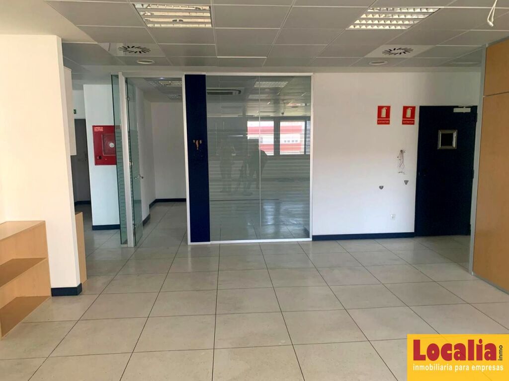 Amplia oficina de 380 metros en Valladolid - foto 4