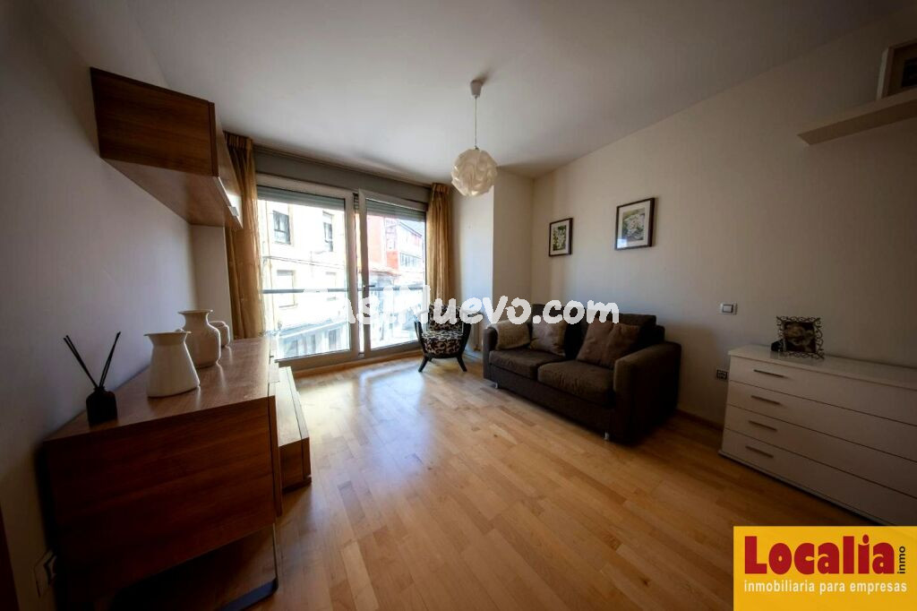 Moderno piso amueblado a súper precio, Torrelavega