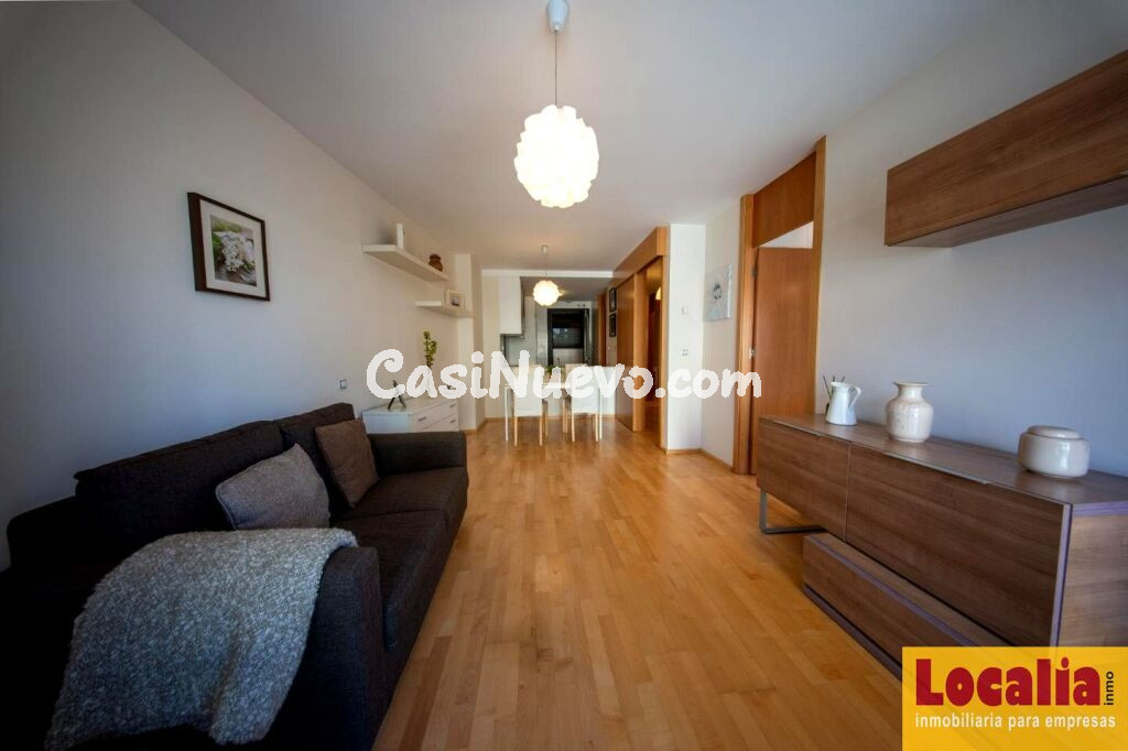 Moderno piso amueblado a súper precio, Torrelavega