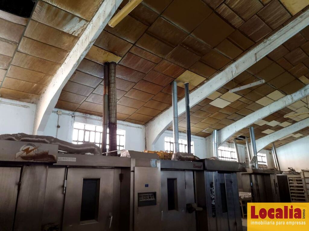 Amplia nave industrial en Segovia - foto 3