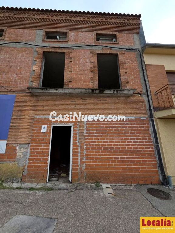 Edificio con potencial para inversores – Portillo