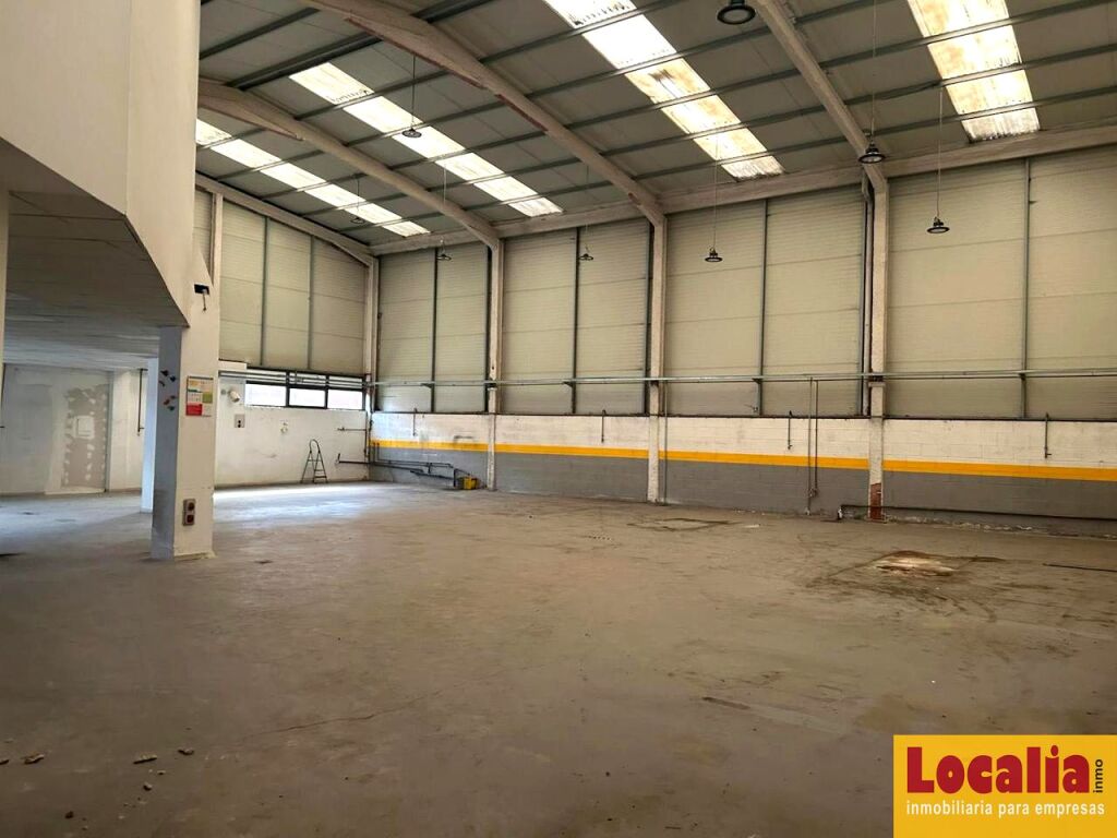 Impresionante Nave Industrial en Nueva Montaña - foto 2