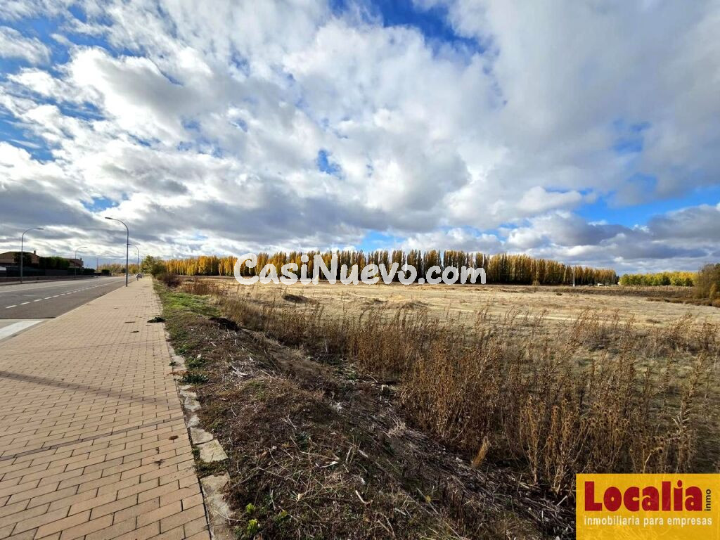 Suelo industrial en venta Renedo de Esgueva (Valladolid)