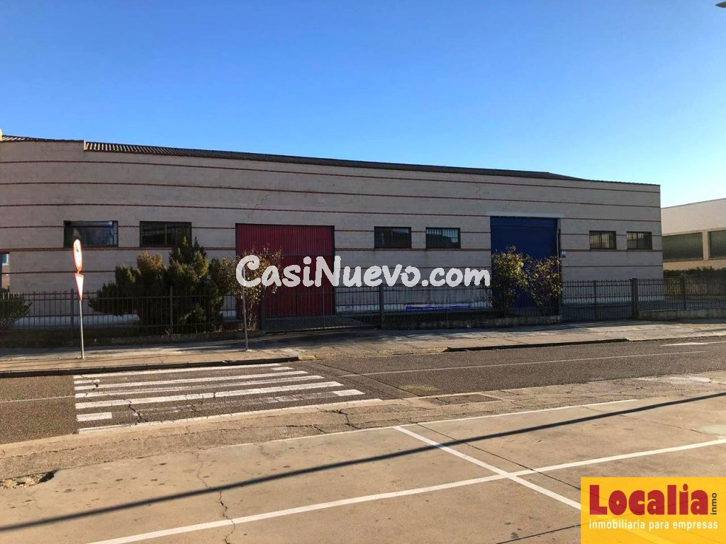 Interesante nave de 800 metros en venta, Palencia