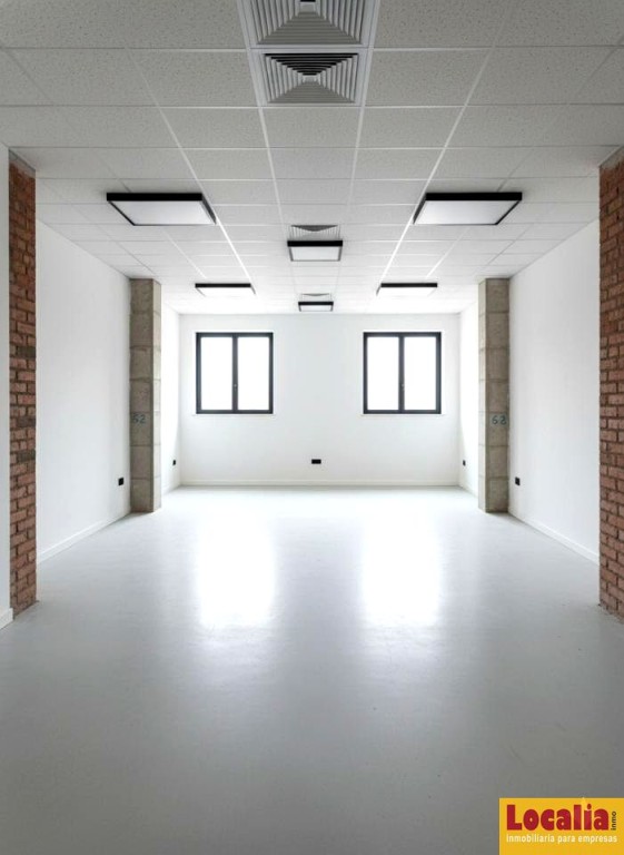 Local diáfano con amplias posibilidades, Palencia