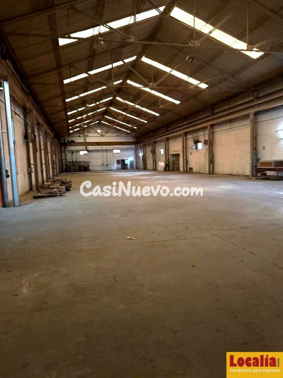 Impresionante nave industrial 4000m² en Valladolid