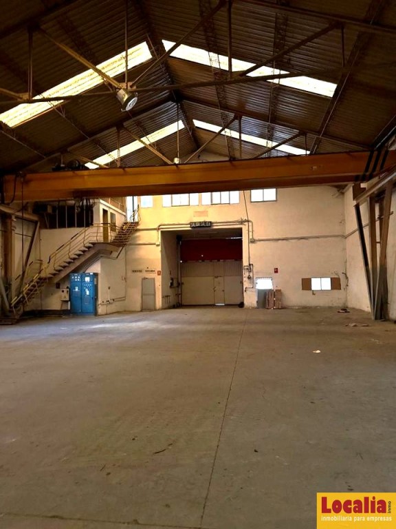 Impresionante nave industrial 4000m² en Valladolid - foto 2