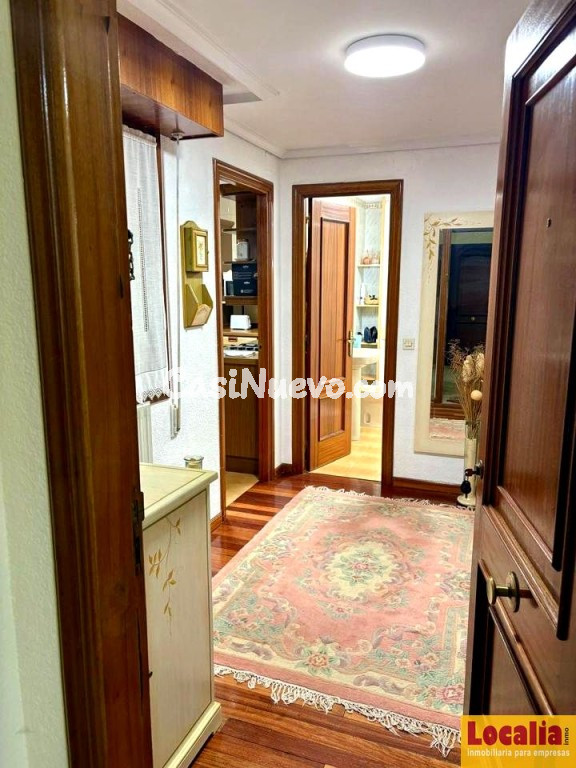 Piso con ascensor y portero en venta en Santander