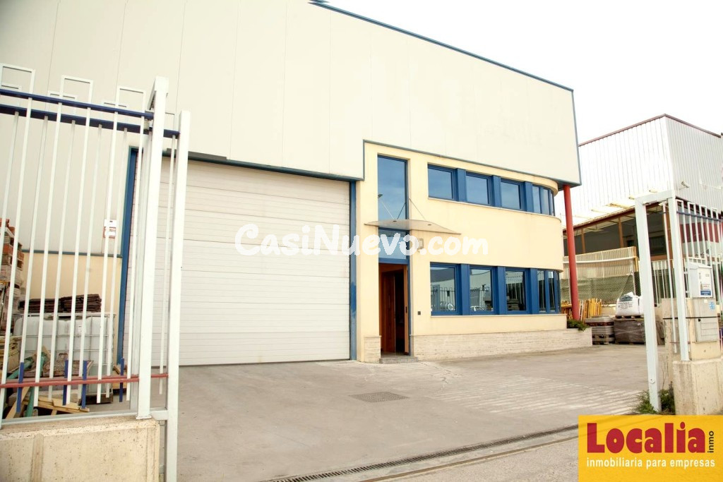 Estupenda nave industrial de 805m² en Palencia.