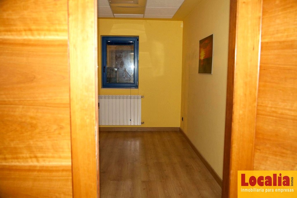 Estupenda nave en rentabilidad de 805m², Palencia. - foto 13