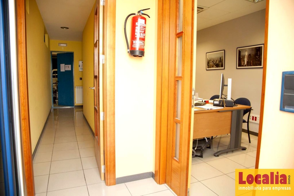 Estupenda nave en rentabilidad de 805m², Palencia. - foto 17