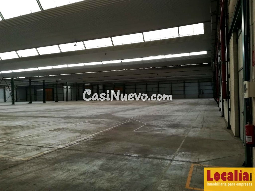 Nave industrial 7 mil m2 acceso a A67, Corrales