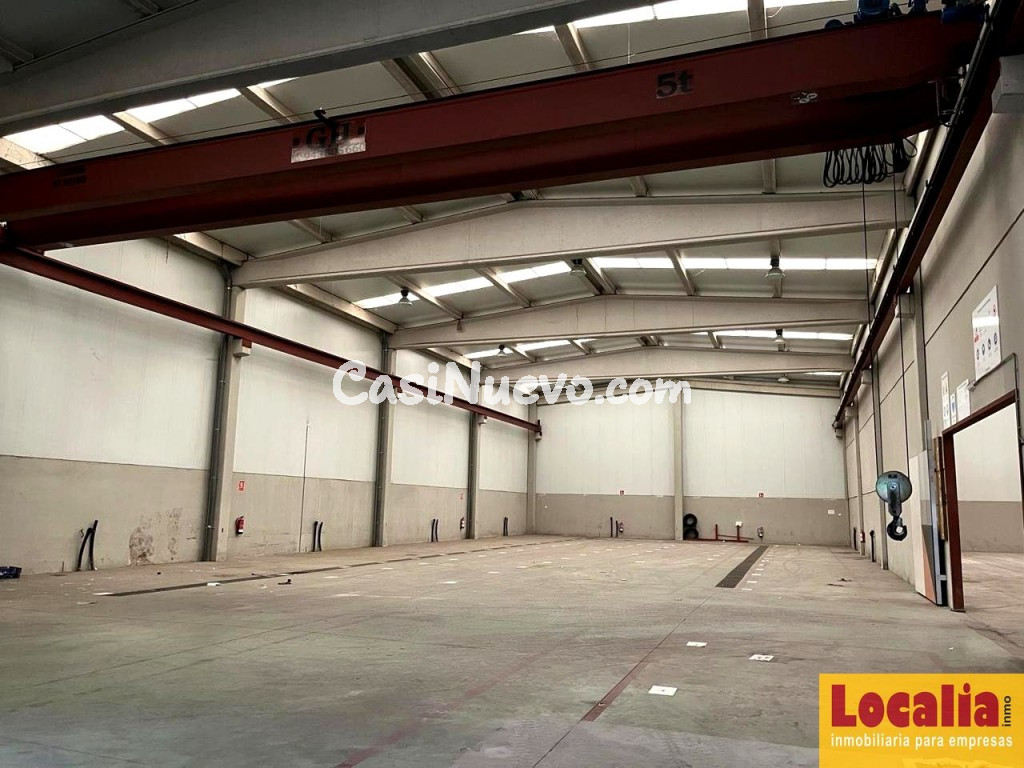 Nave 900 m² con Puente Grúa – Santander