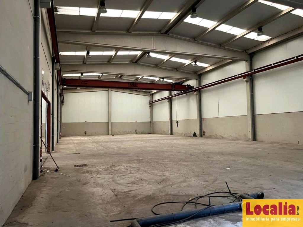 Nave 900 m² con Puente Grúa – Santander - foto 6