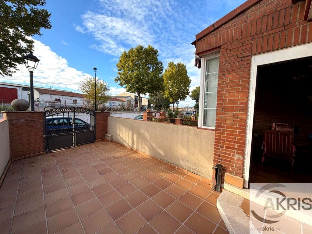 Chaletazo en Ajalvir, ¡un lujo de vida! - foto 60